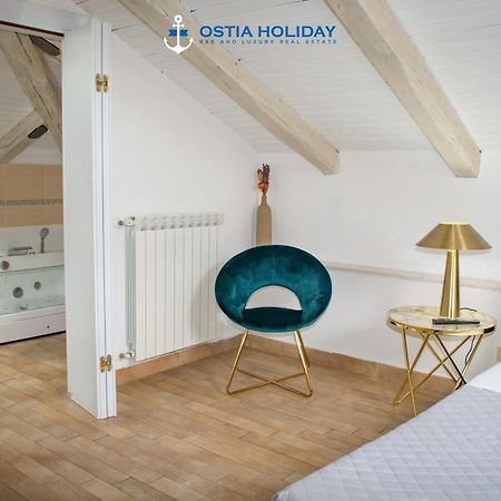 Ostia Holiday Greed Palace Bagian luar foto