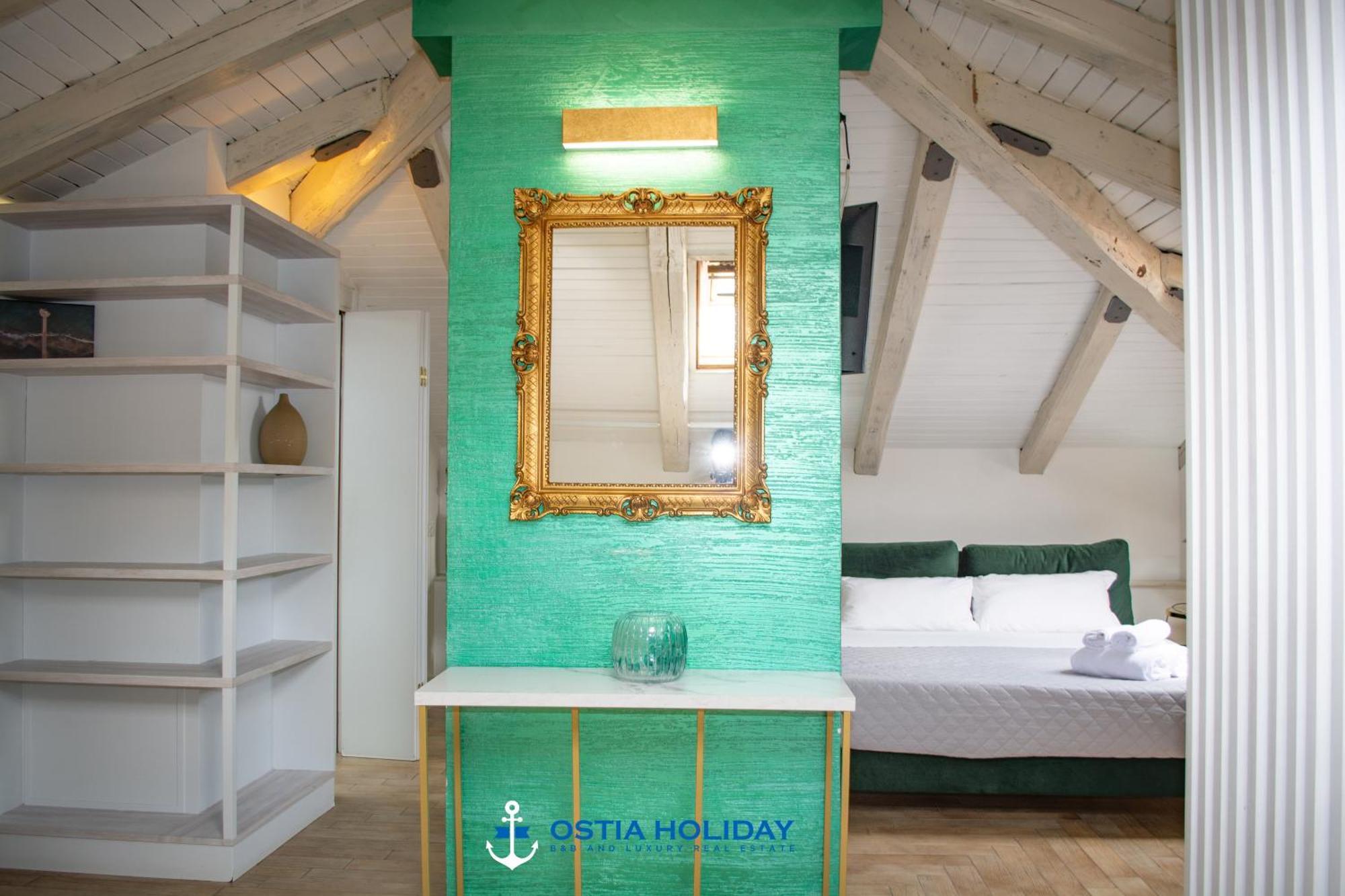 Ostia Holiday Greed Palace Bagian luar foto
